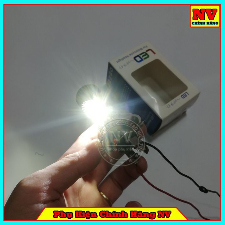 Đèn Pha Xe Máy Chân H4 Ánh Sáng Trắng Siêu Sáng