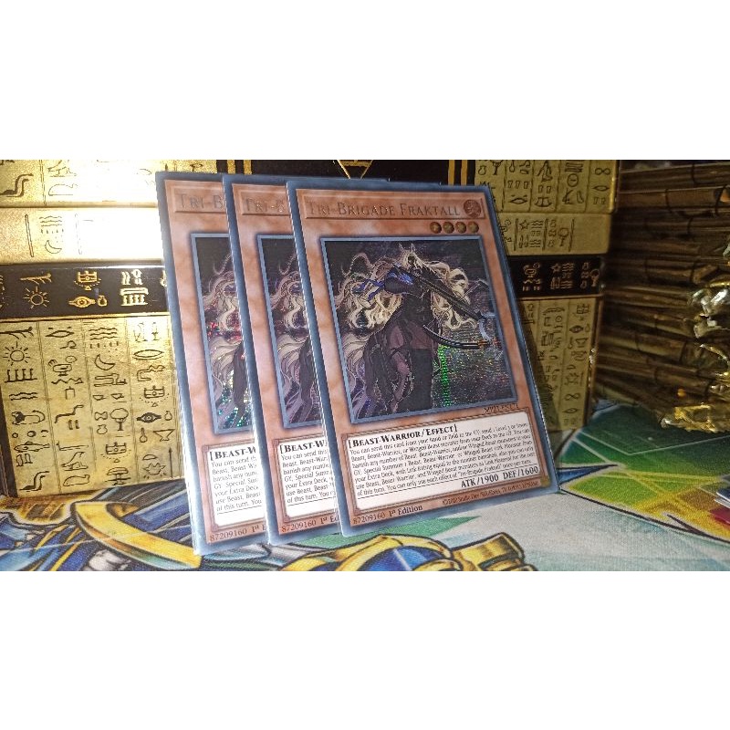 thẻ bài:Tri-Brigade Fraktall - MP21-EN171 - Prismatic Secret Rare 1st Edition