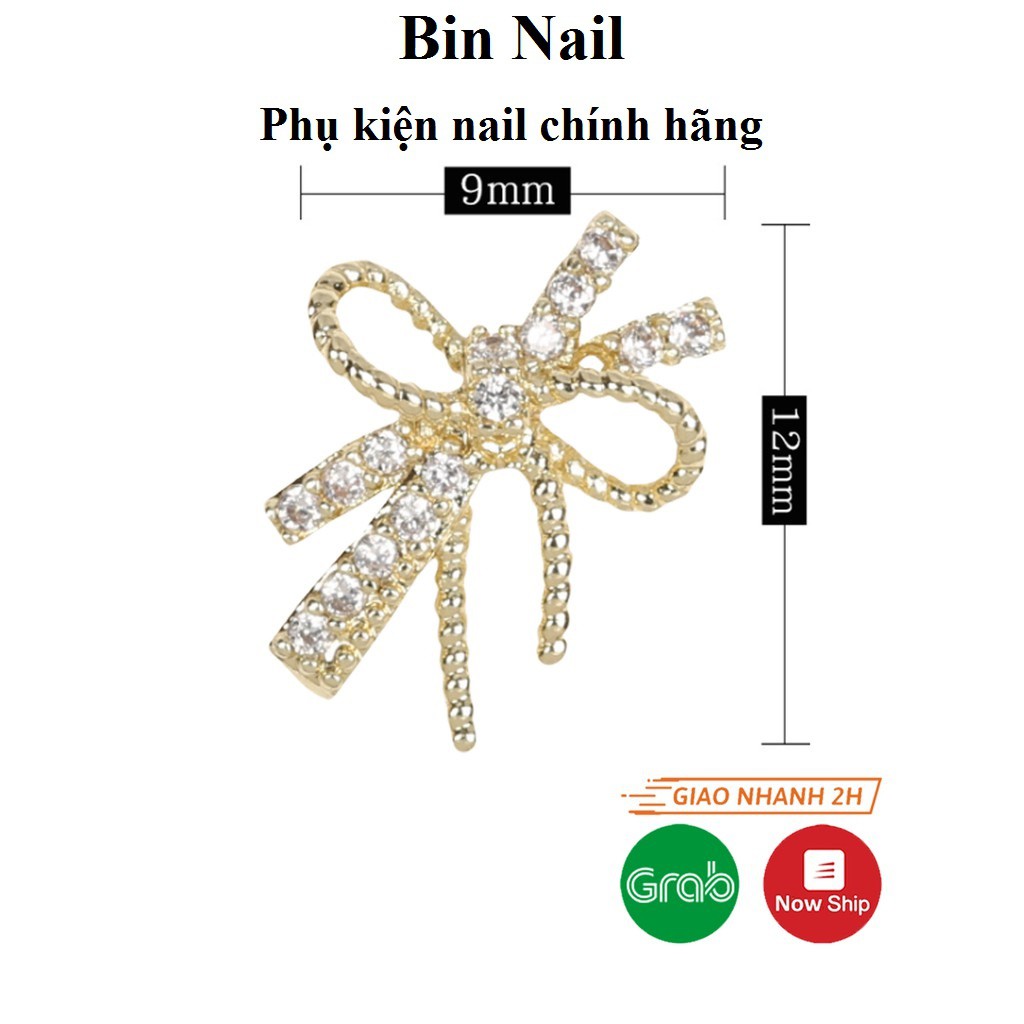 Charm nơ quốc dân