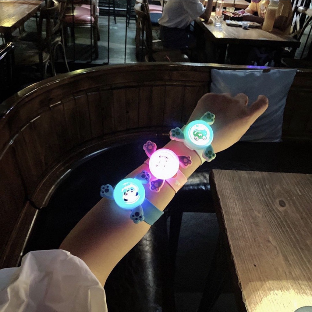 Vòng đeo tay chống muỗi xoay 360 độ MC35 mới nhất 2021