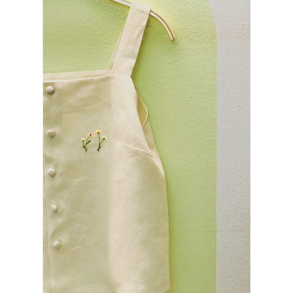 Áo hai dây mùa hè vải linen xinh xắn logo thêu