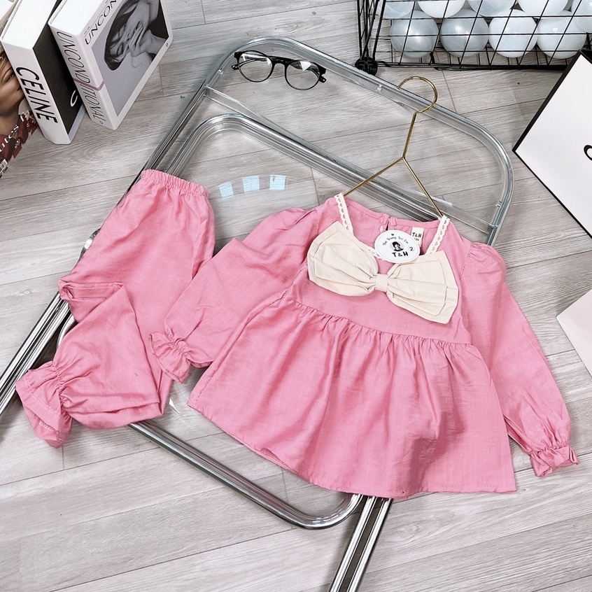 Bộ quần áo bé gái dài tay chất đũi mùa thu, Set Áo nơ viền ren cổ và quần dài cạp chun bo gấu cho bé từ 7-18 kg, DUCK394