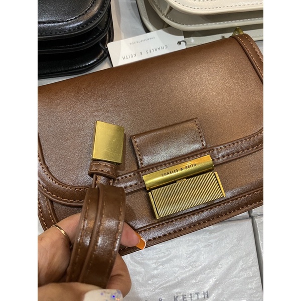 Túi đeo chéo C.K bốn màu tây cực đỉnh!!! hot hit