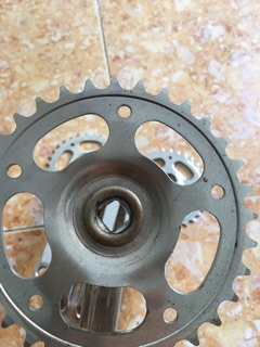 Đùi đĩa sắt  xe đạp