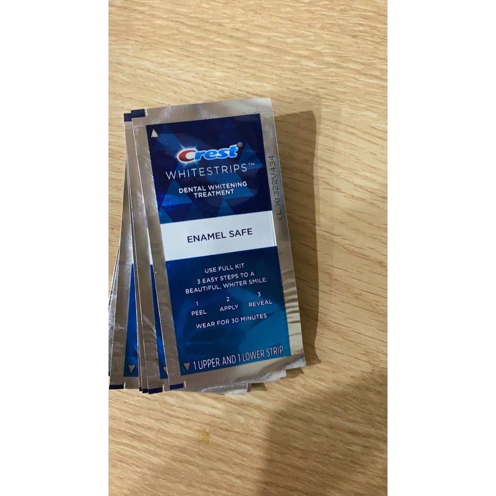 Miếng trắng răng Crest 3D whitestrips Professional tách lẻ