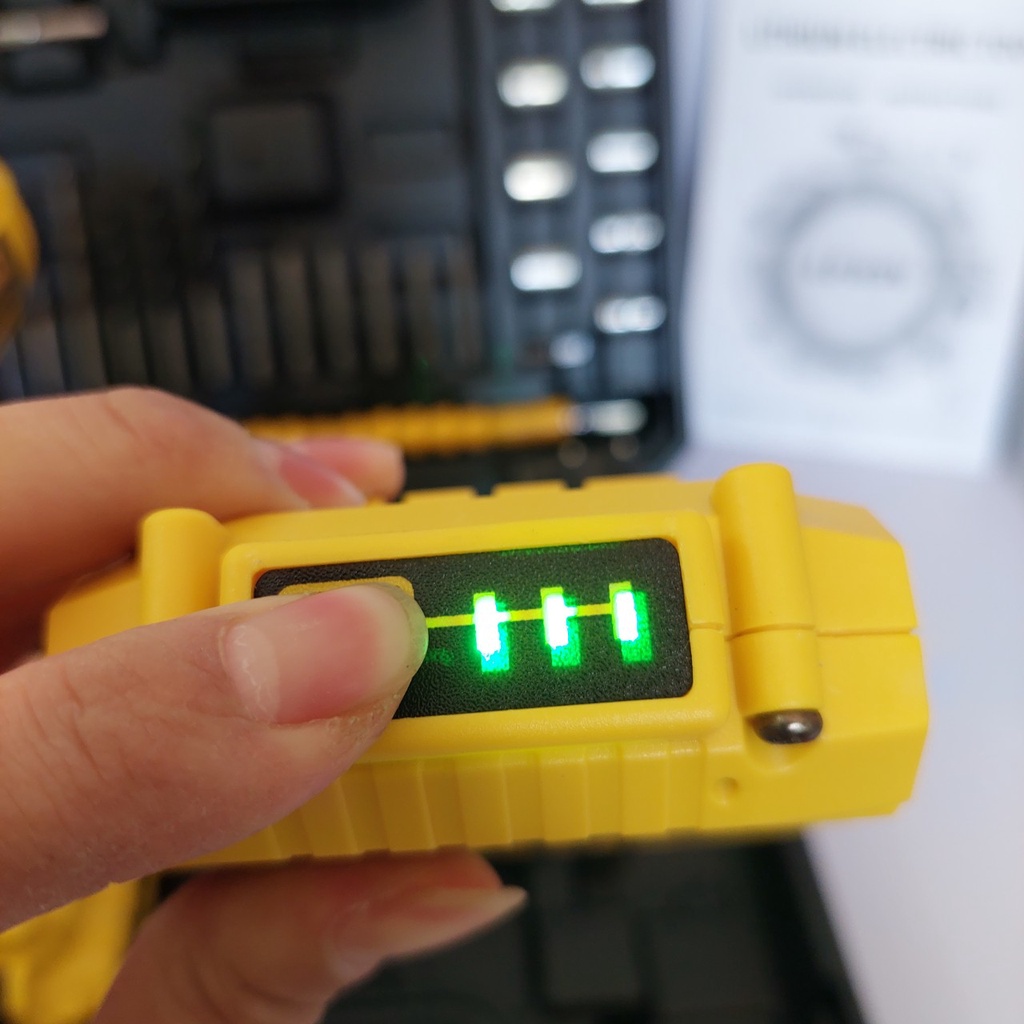 Máy khoan pin Dw 72v có đèn báo pin tặng 24 phụ kiện