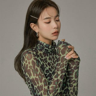 Áo Thun Cổ Lọ Phối Lưới Thoáng Khí In Họa Tiết Da Báo Thời Trang Mùa Xuân Cho Nữ 2021