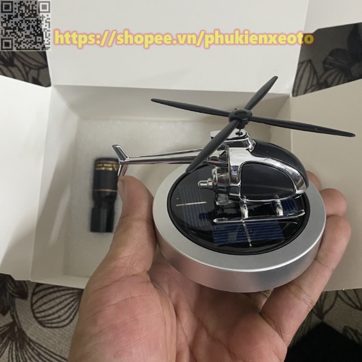 Nước hoa ô tô máy bay năng lượng mặt trời tặng kèm tinh dầu