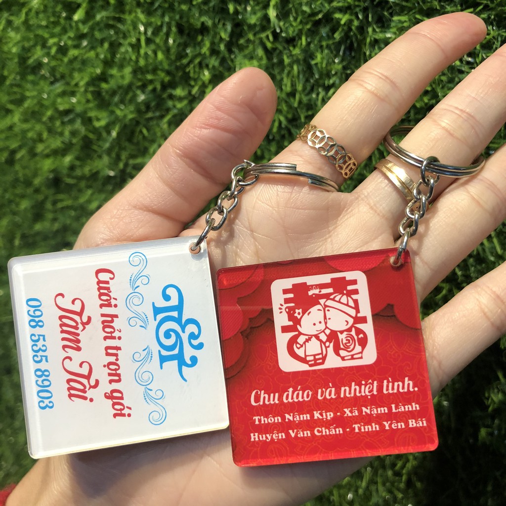 Móc khóa thiết kế theo yêu cầu - in thông tin thương hiệu của bạn