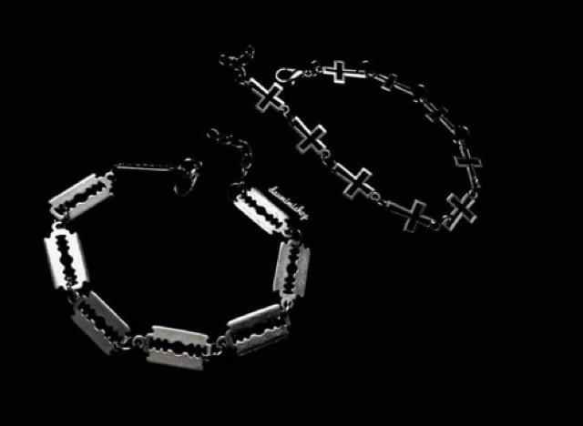 Vòng Hợp Kim phối charm | BigBuy360 - bigbuy360.vn