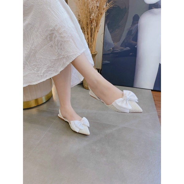 Giày sục sandan mũi nhọn Nơ đế bệt xinh xắn chất xịn cho các nàng nhà Yumi.