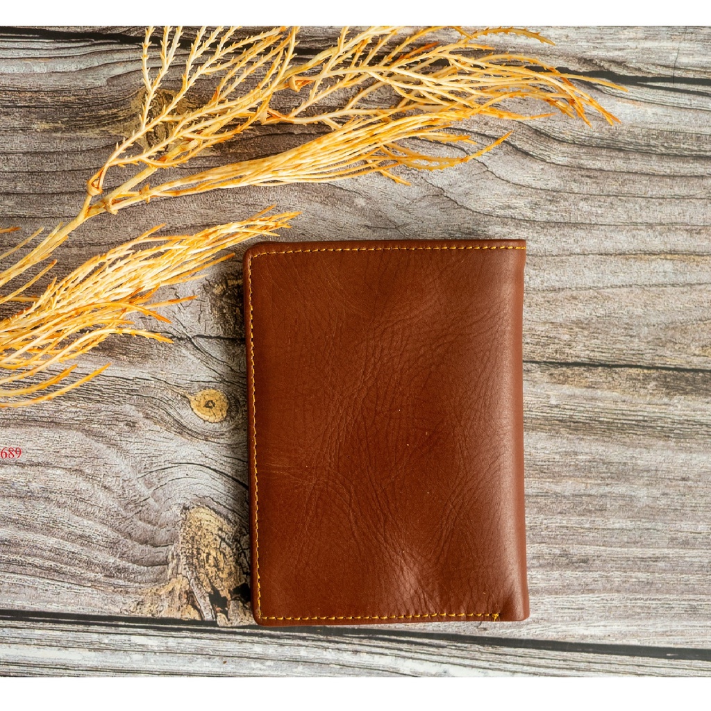 Bóp da nam, ví nam da bò thật trẻ trung và năng động.