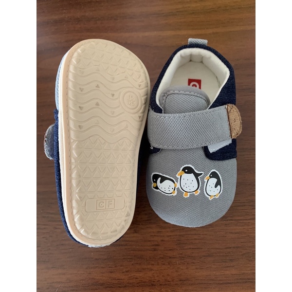 Thanh lý giày tập đi cho bé của Con cưng