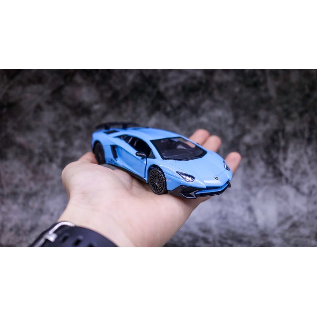 MÔ HÌNH XE LAMBORGHINI AVENTADOR LP750-4 SV COUPE BLUE 1:36 SCALE MODEL 7664