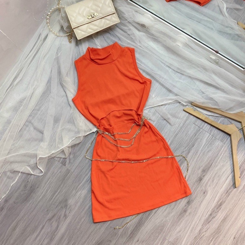 Đầm khoét eo đính dây xích ôm body - A5U