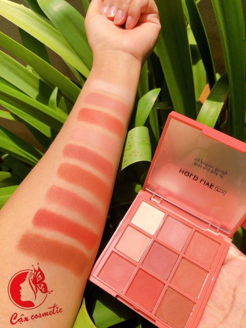 Phấn mắt Hold Live Red Velvet Honey Eyeshadow