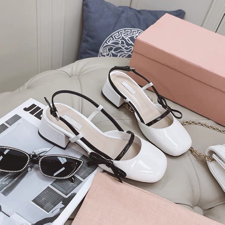 Giày búp bê cao 3 phân xinh xắn, fullbox,bill hàng loại đẹp (full size 35-39) | BigBuy360 - bigbuy360.vn
