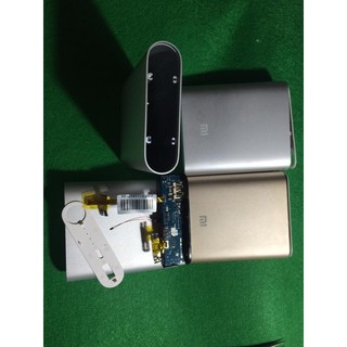 Box xiaomi 10400mah chính hãng cũ (4 pin) (không pin)