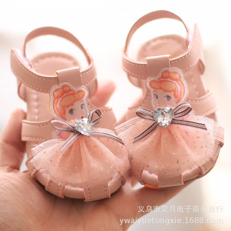 Giày tập đi cho bé gái thắt nơ đính ngọc Sandal công chúa chống vấp êm mềm cho bé gái [DTD15]
