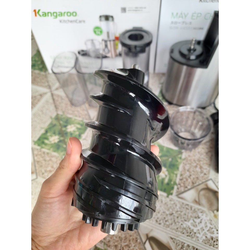 Máy ép chậm Kangaroo KG1B6