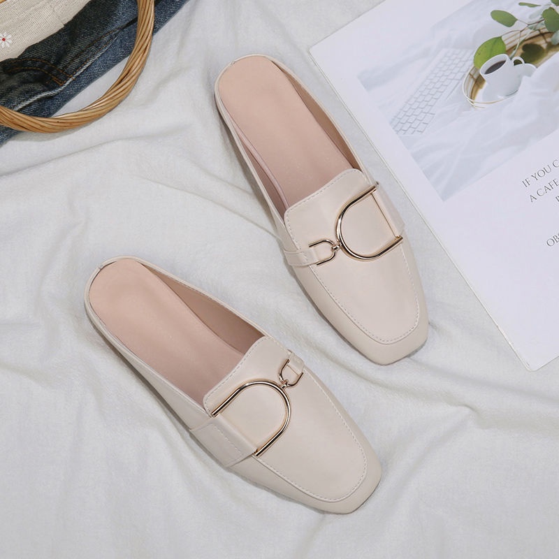 Dép bít mũi đế bằng phối khóa kim loại phong cách Âu Mỹ thời trang mùa xuân 2021 cho nữ