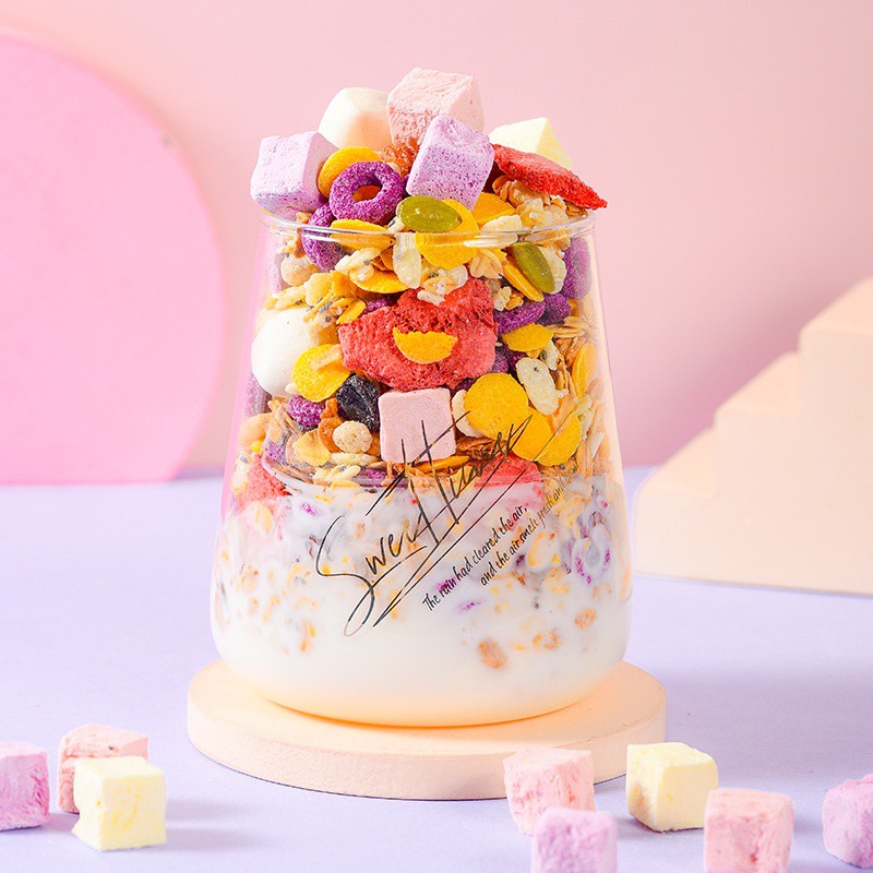 Ngũ cốc ăn kiêng mix hoa quả sữa chua siêu ngon đặc biệt gói 400g.