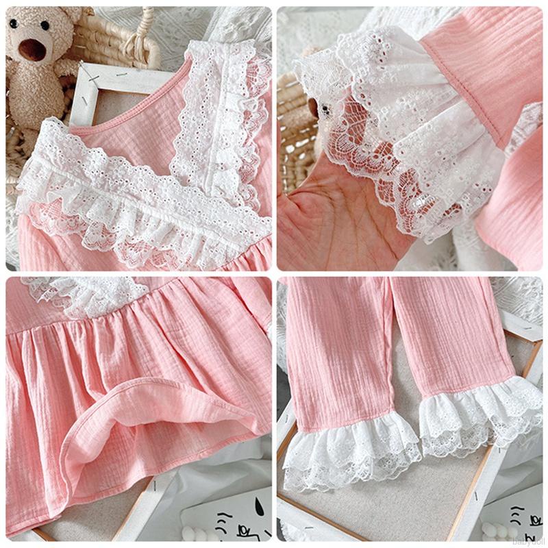 Set đồ ngủ 2 món gồm áo cổ tròn tay dài và quần dài phối ren cho bé gái