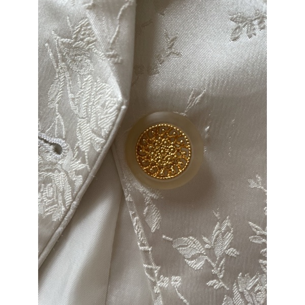 Áo blazer 2hand Korea hiệu Betty size S-M