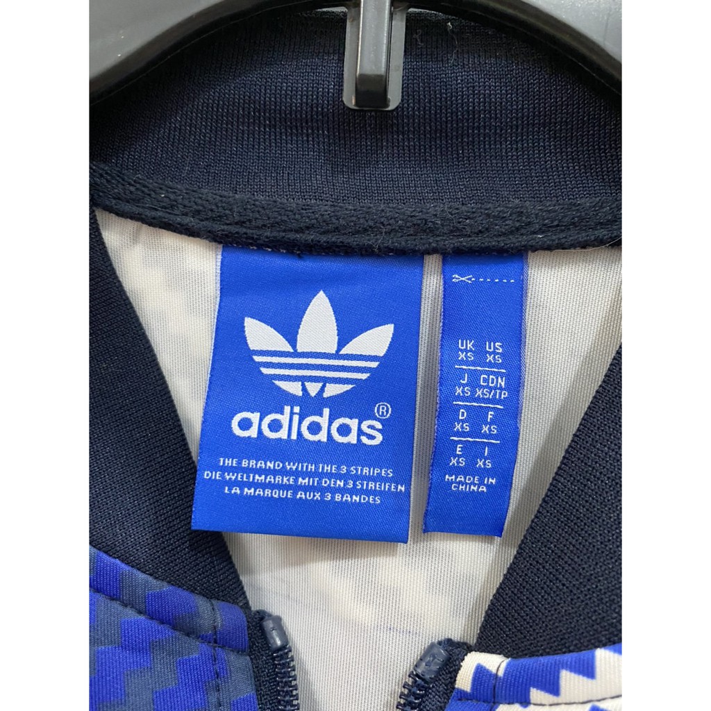 Set adidas chính hãng gồm cả áo khoác và quần jogger xả kho giá tốt, gym hay đi chơi đều được. Giá gốc 1tr2