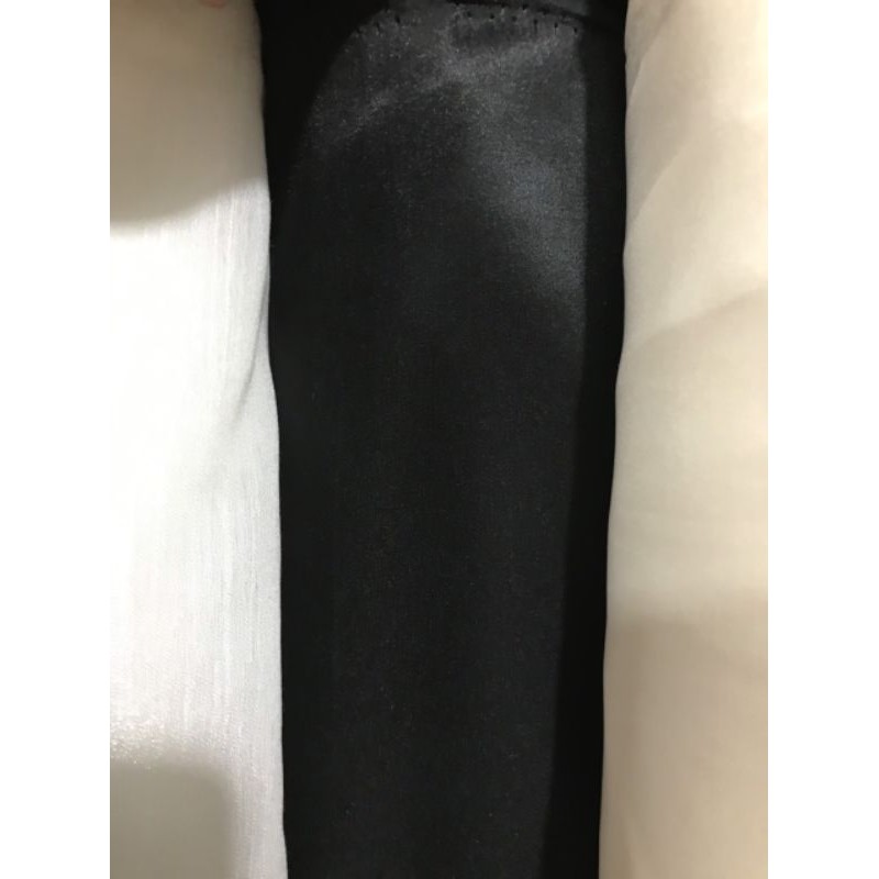 Vải taffeta mặt lụa và loang
