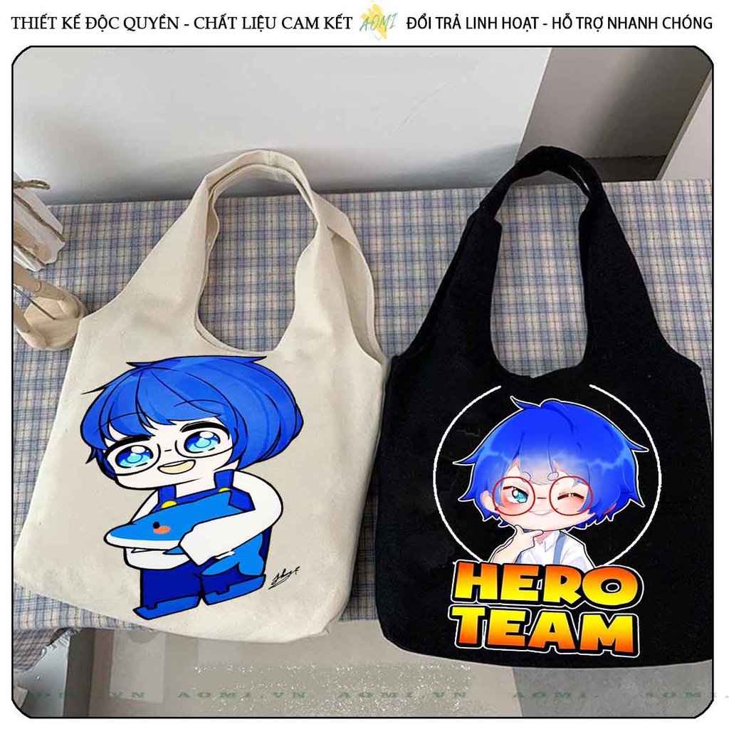 TOTE CANVAS HEROTEAM SAMMY SIMMY PHONG CẬN MINI WORLD FORM TRÒN TÚI VẢI ĐEO VAI BAG NÚT BẤM SIZE LỚN AOMIVN ĐEN TRẮNG