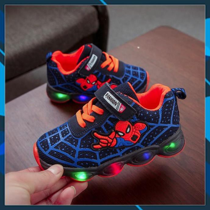 Giày bé trai siêu nhân nhện, giày ánh sáng cho bé trai 20912 size 26-36