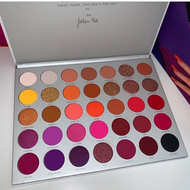 Có sẵn - Bảng mắt MORPHE JACLYN HILL VOL 2