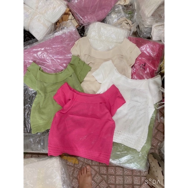 ÁO TRỄ VAI LEN BÈO LƯỚI MS95661