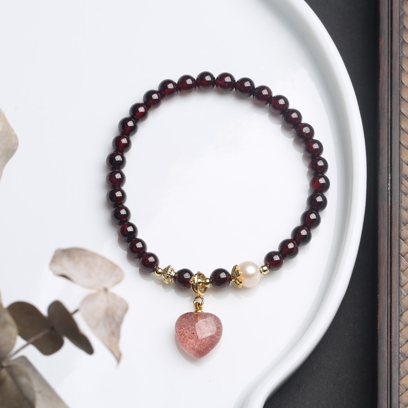 [Hàng Mới Về] Vòng Đeo Tay Đính Hạt Hình Trái Dâu Đơn Giản