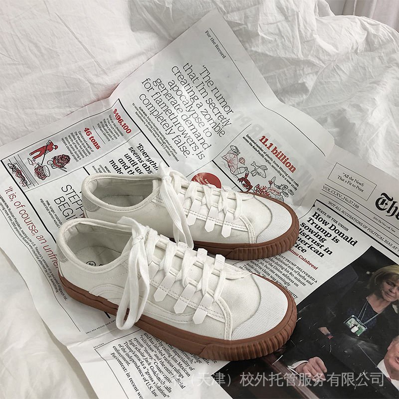 Korean style ulzzang versatile basic white shoes women's 2022 summer ins street shot Super Hong Kong style breathable canvas shoes