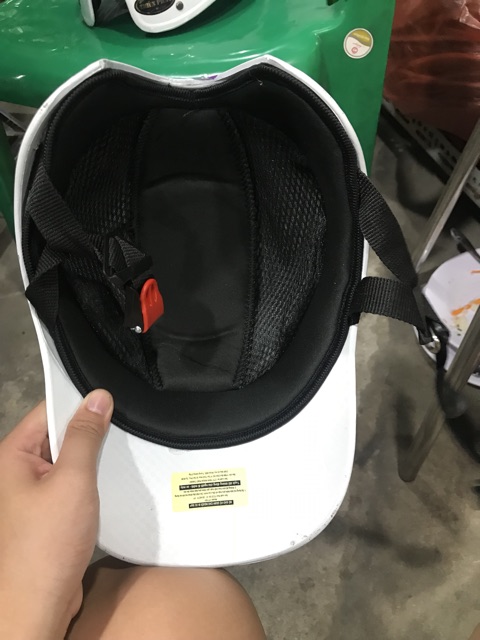 NÓN KẾT HOA CÓ LỖ .