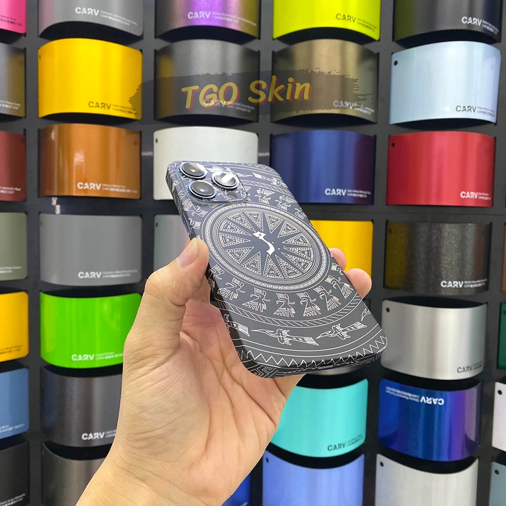 Miếng dán Skin trống đồng iPhone 14 Pro Max / 13 Pro Max / 12 Pro Max / 11 Pro Max / Xs Max / 8 Plus in UV cao cấp