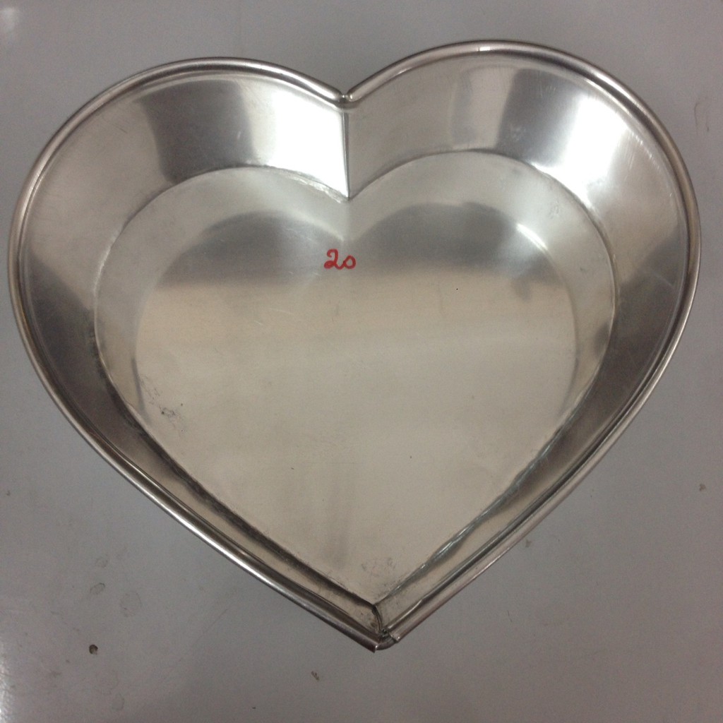 Khuôn Nhôm Trái Tim Đế Liền/ Khuôn gò sử dụng nướng bánh, không làm rau câu
