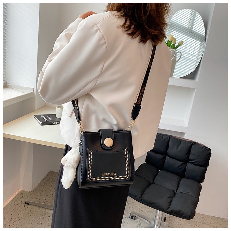 Túi Đeo Chéo Nhỏ Phong Cách Mới Dễ Phối Đồ Thời Trang Xuân Hè Cho Nữ