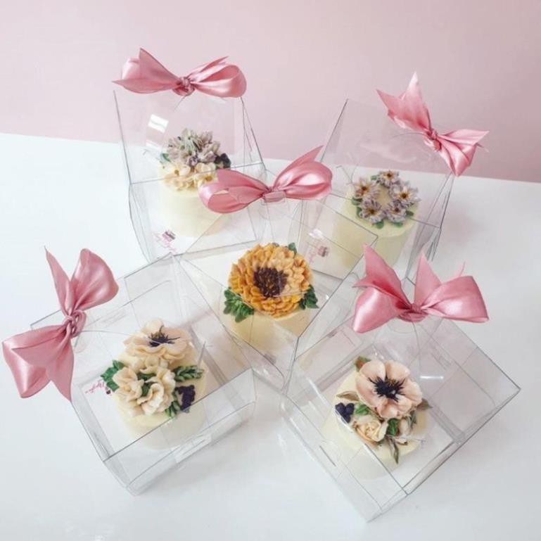 Hộp gato mica trong có quai xách 15x15x15cm , 19x19 x 15cm