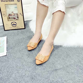 BÚP BÊ ĐẦU HỔ
