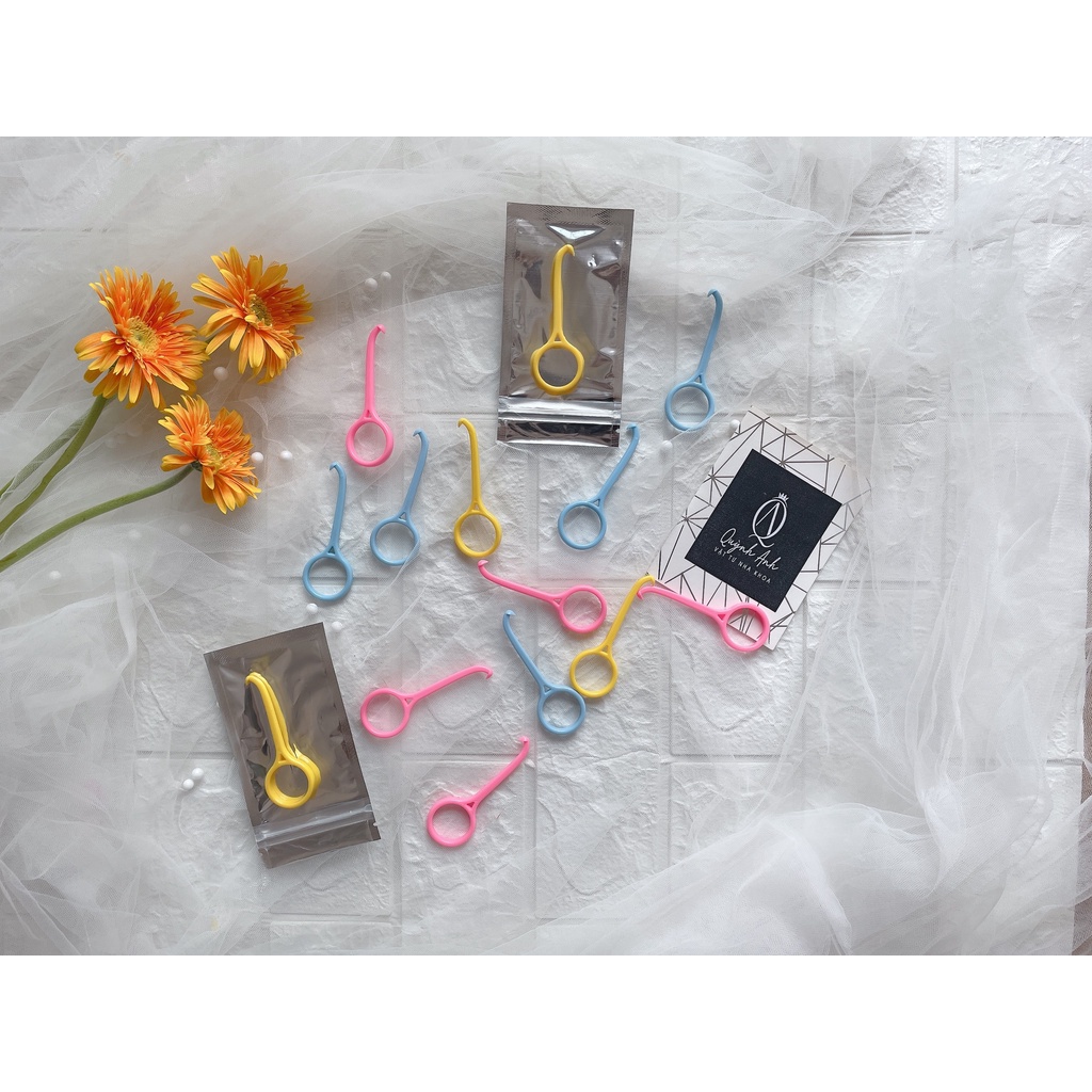 Móc khay trong suốt, Móc khay Invisalign, Dụng cụ tháo máng niềng răng