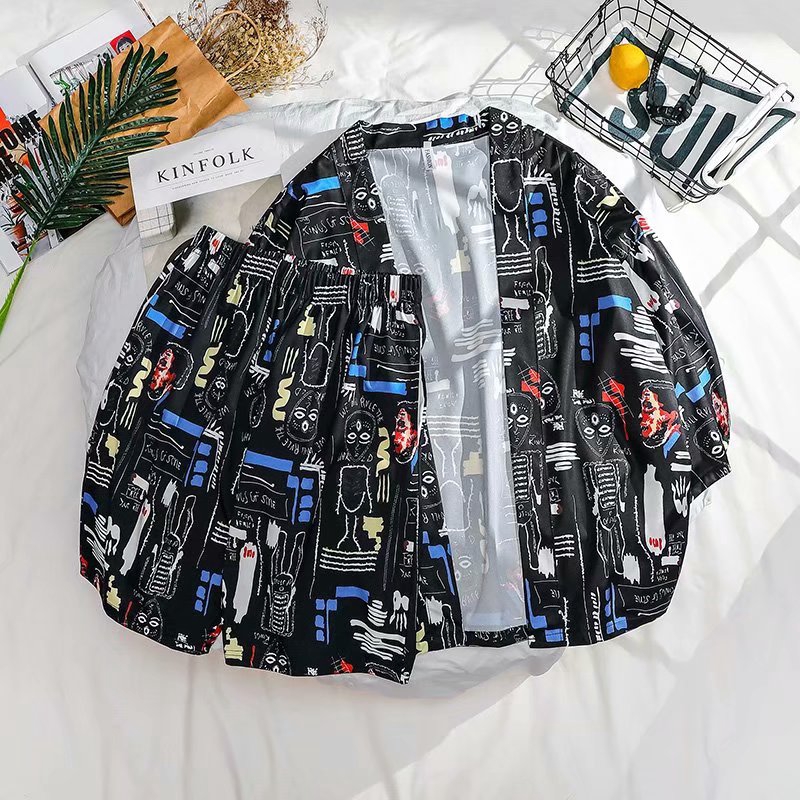 Set of short-sleeved shirt + shorts with fashion cartoon print for men