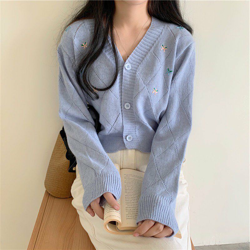Hàng Sẵn_Áo len Hàn Quốc retro thêu hoa nhỏ