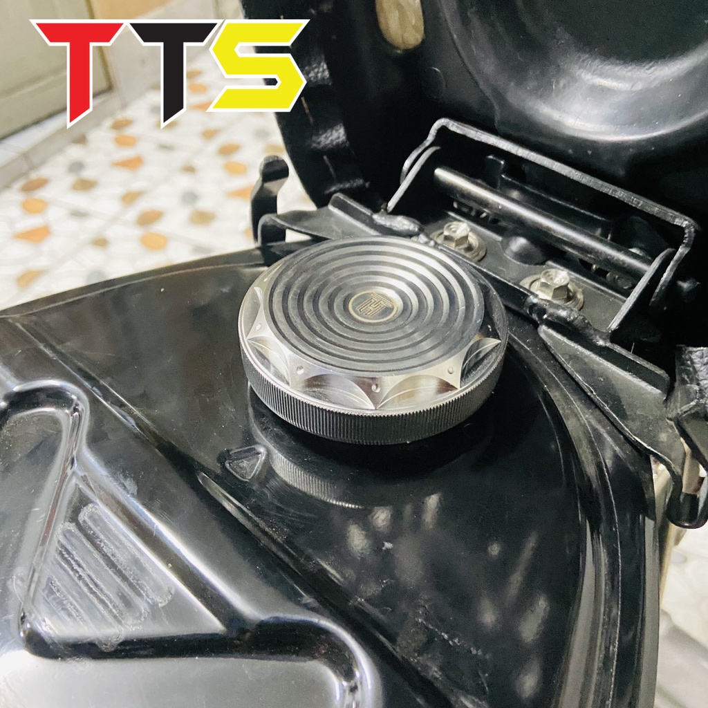 Ốp nắp bình xăng inox 304 nguyên khối mẫu Salaya thái xoắn V2 lắp cho xe Honda, Yamaha, Suzuki