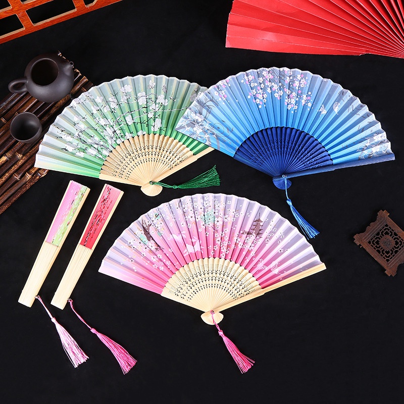 quạt cổ trang trung quốc Quạt vải lụa thân tre cổ trang cách Trung hoa, dùng làm quà tặng quạt múa sự kiện