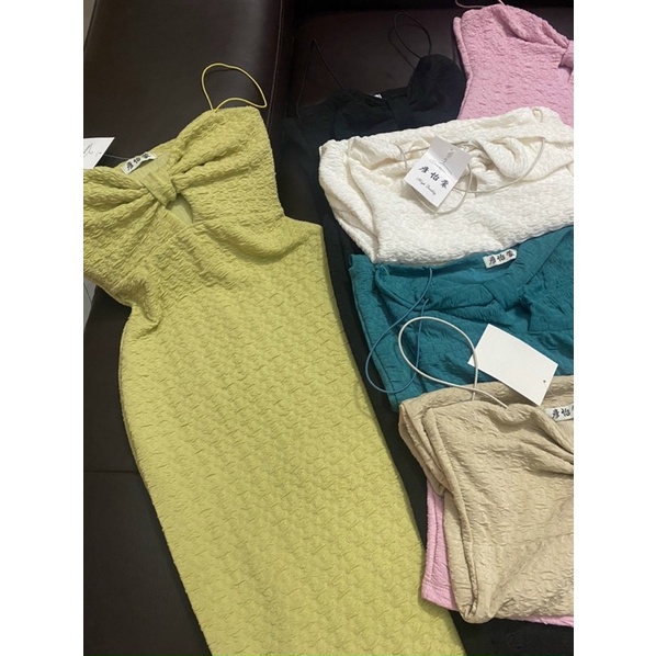 Đầm 2 dây ôm body dài qua gối vải xốp cao cấp - ALOHASHOP91