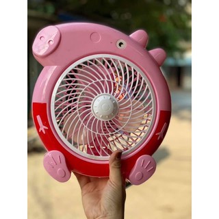 Quạt cắm điện để bàn hình thú