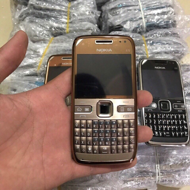 NOKIA E72 CHÍNH HÃNG, CẢM ỨNG PHÍM CHỨC NĂNG, NẮP NHÔM SANG TRỌNG, MÀU VÀNG ĐẸP CỰC BÓNG, BẢO HÀNH 6 THÁNG
